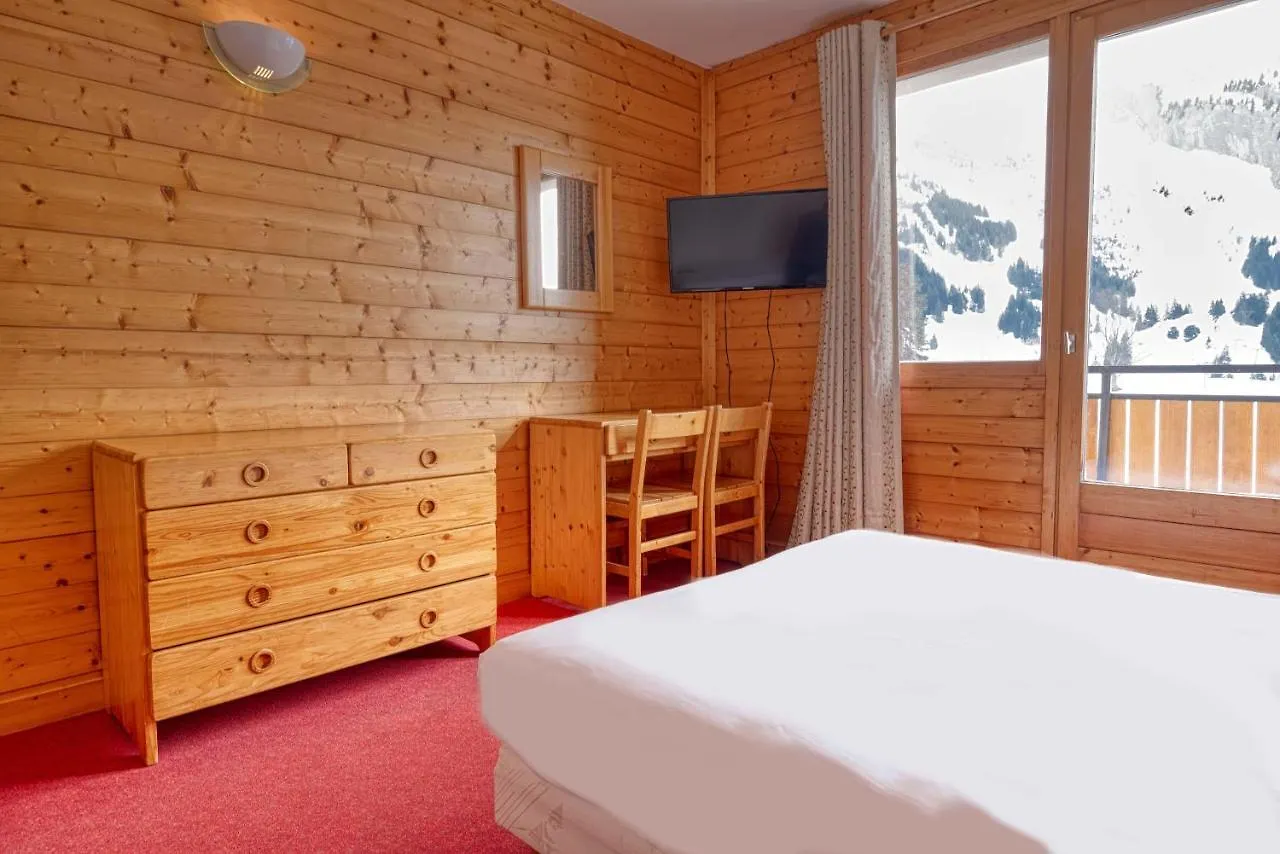 Azureva La Clusaz Les Confins 2*,