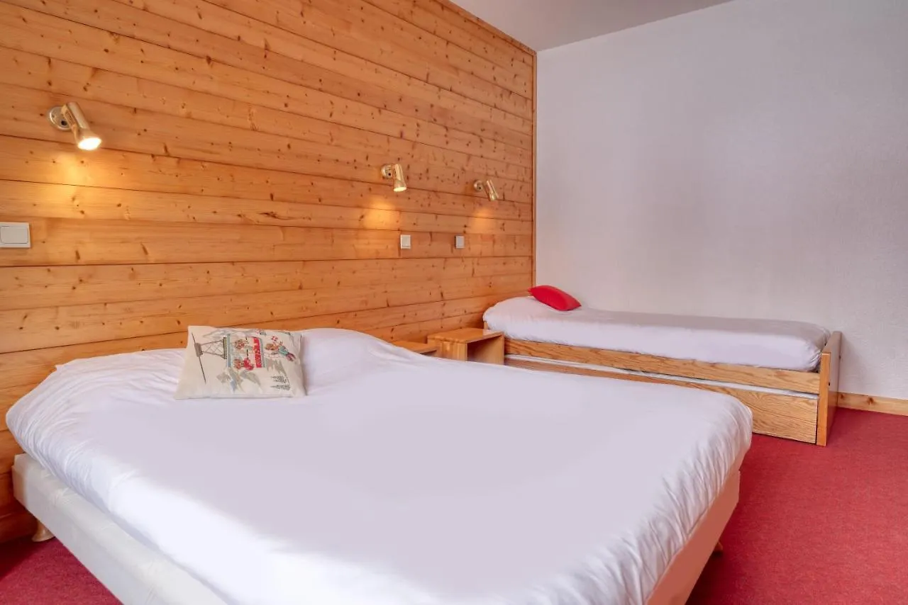 Azureva La Clusaz Les Confins 2*,